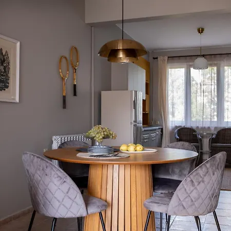 Retro-chic 1br Next To Vasil Levski Blvd By Flat Mаnager * Σόφια