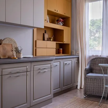 Retro-chic 1br Next To Vasil Levski Blvd By Flat Mаnager Appartement