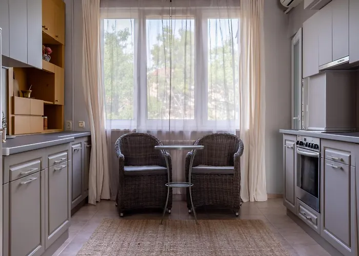 Retro-chic 1br Next To Vasil Levski Blvd By Flat Mаnager Sofia