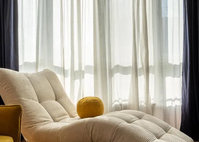 Retro-chic 1br Next To Vasil Levski Blvd By Flat Mаnager Lejlighed *